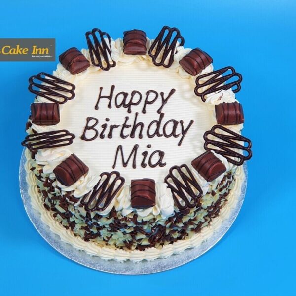 Kinder Bueno toppings With Chocolate Curls On Side Birthday Cake R91